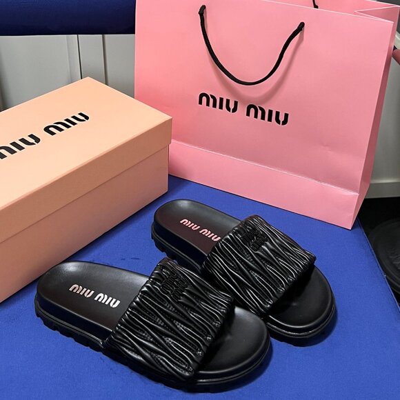 ๐ Miu Miu Embroidered Logo Summer Slides โ Chic Look ๐ - Picture 2 of 9